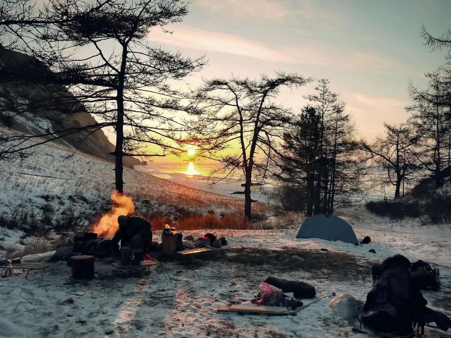 Survival and Mind Lager Leben im Lager unter Bedrohung Auswahl des Lagerplatzes, Verhalten im Lager bei Gefahr Survival Flucht Wildnis Outdoor Extremsituation